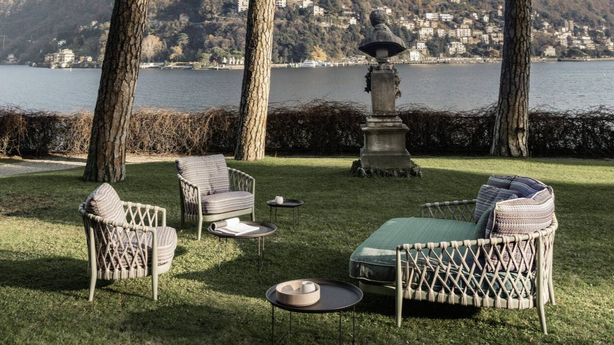 BB Italia outdoor_sofa_Erica-mood1