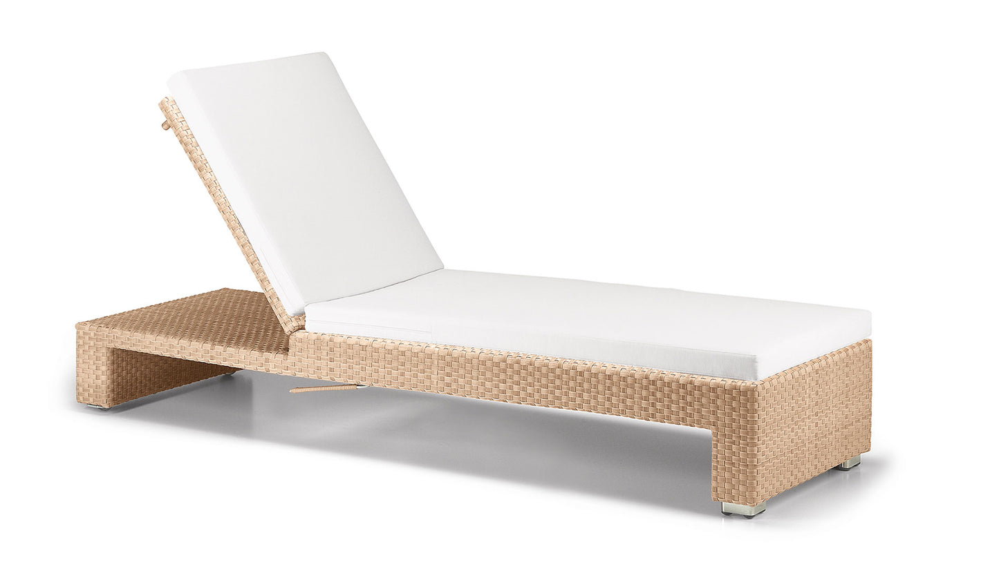 Dedon Lounge sun lounger with cushion