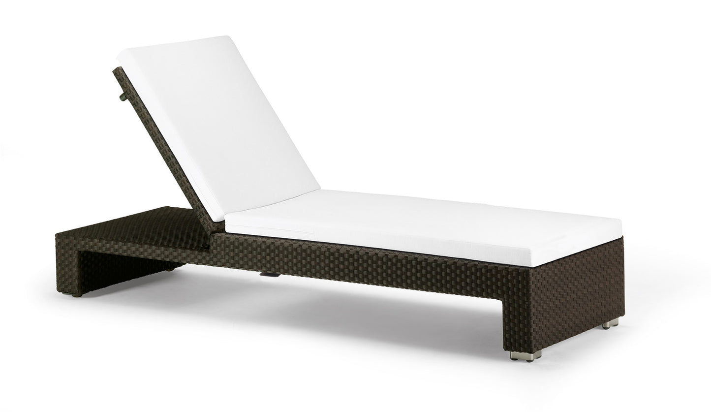 Dedon Lounge sun lounger with cushion