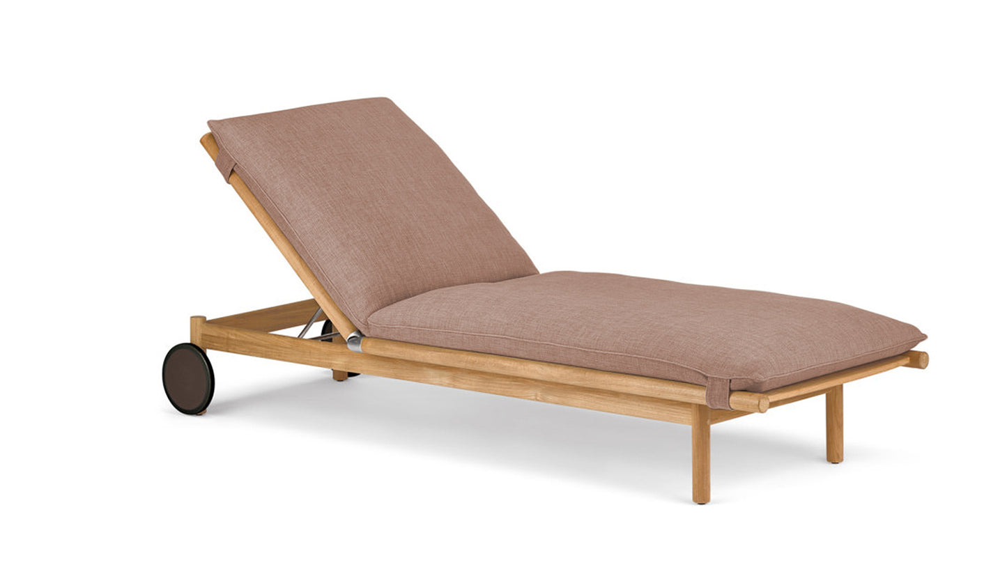 Dedon Tibbo sun lounger with wheels