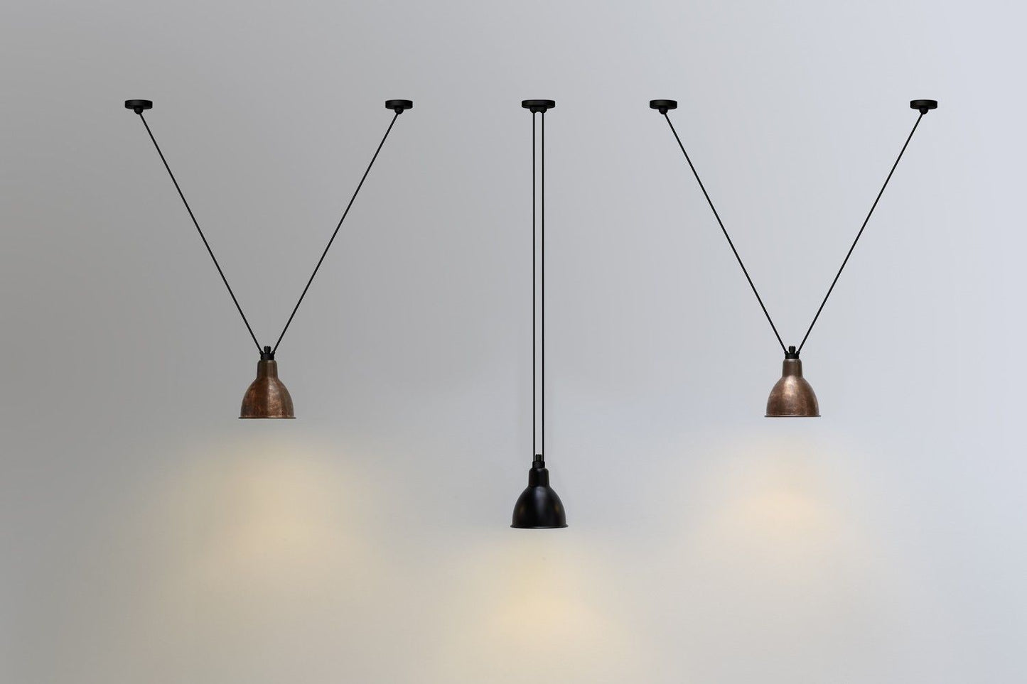 DCW Lampe Gras N°322 Les Acrobates