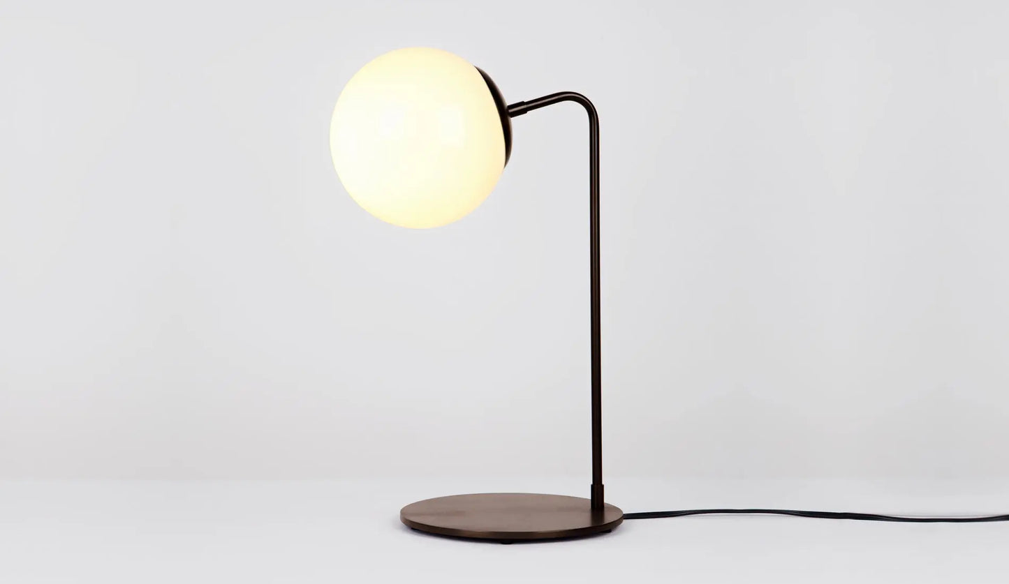 Roll &amp; Hill Modo table lamp