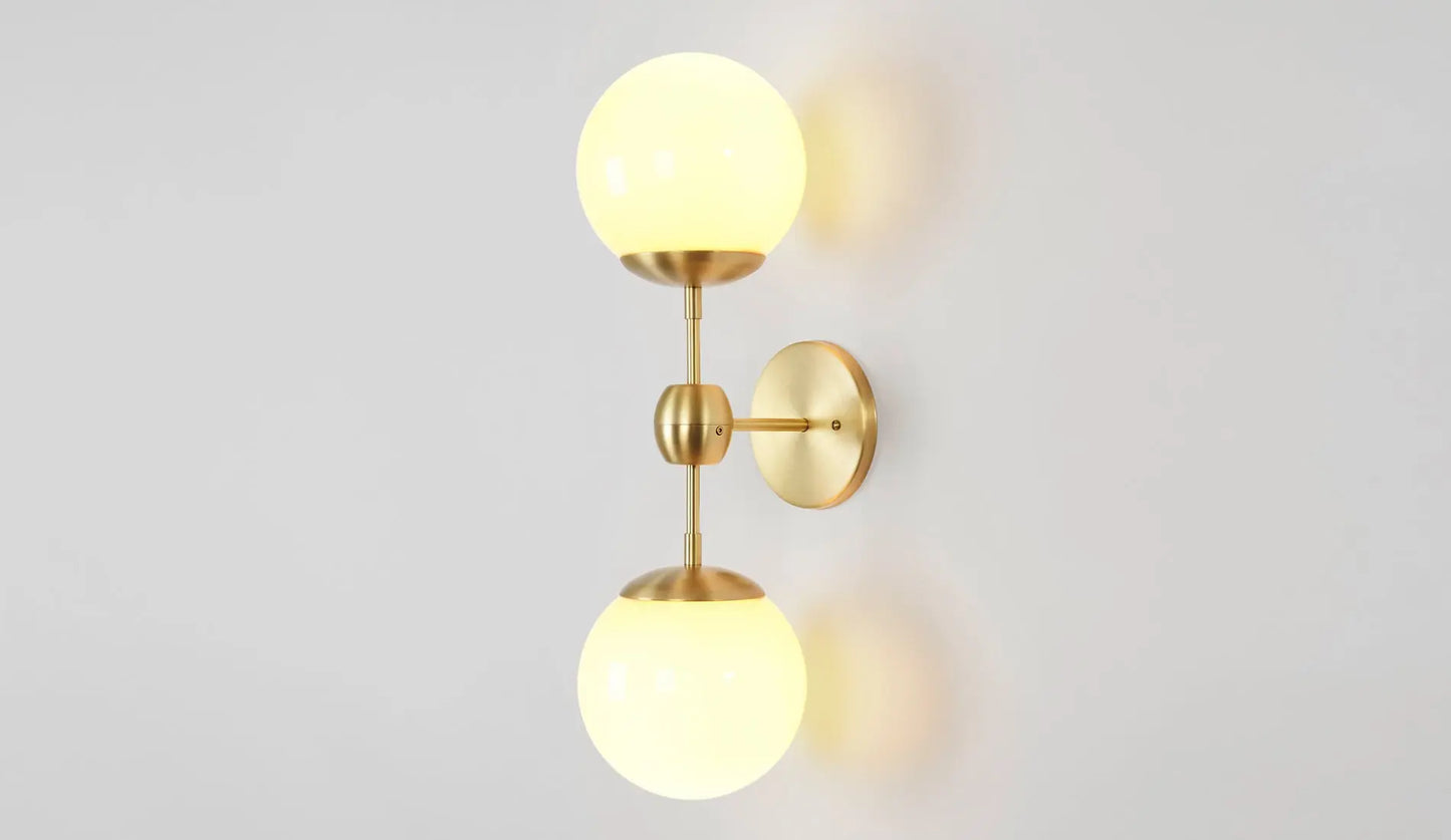 Roll & Hill Modo Sconce 2-Globes Wall brushed brass cream