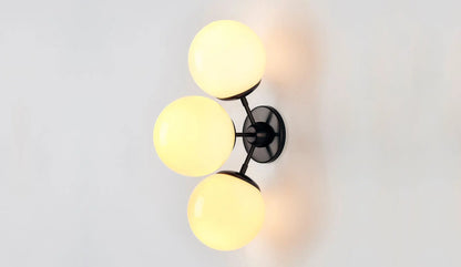 Roll & Hill Modo Sconce 3-Globes Wandleuchte